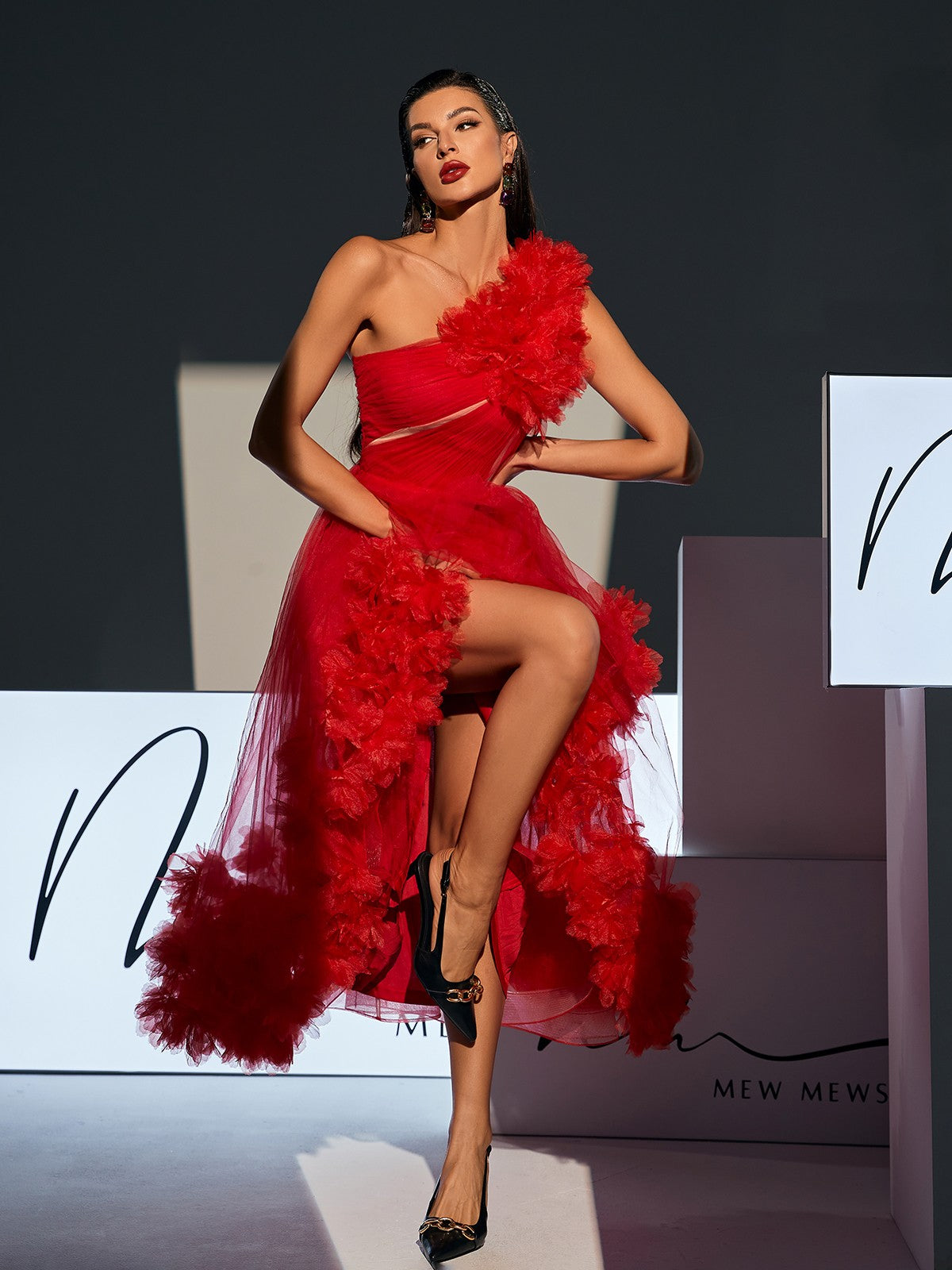 The Ghslaine One Shoulder Tulle Midi Dress: A Must-Have for Every Fashionista