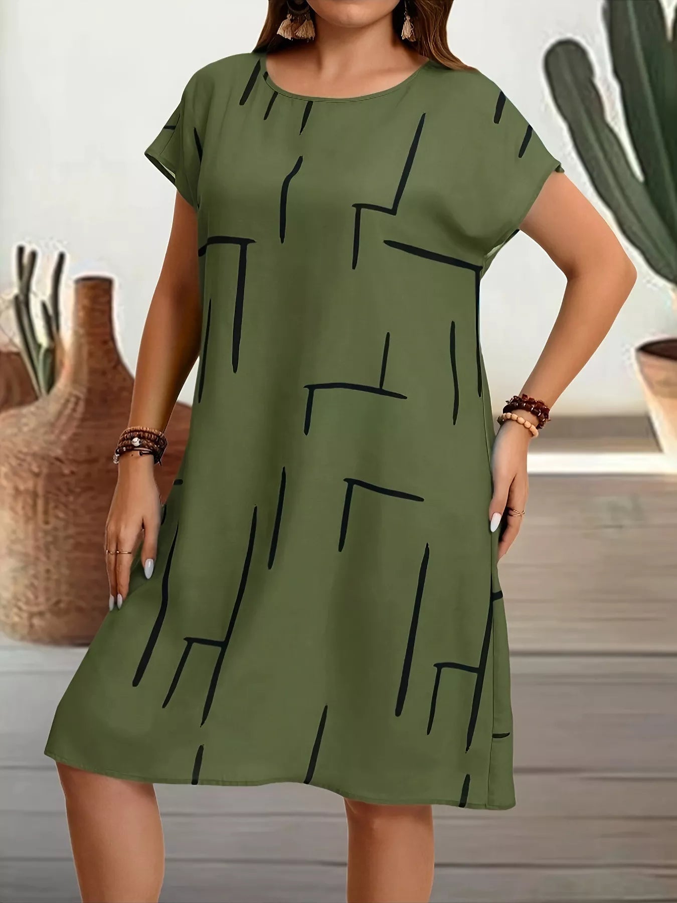 Plus Size Round Neck Short Sleeve Dress