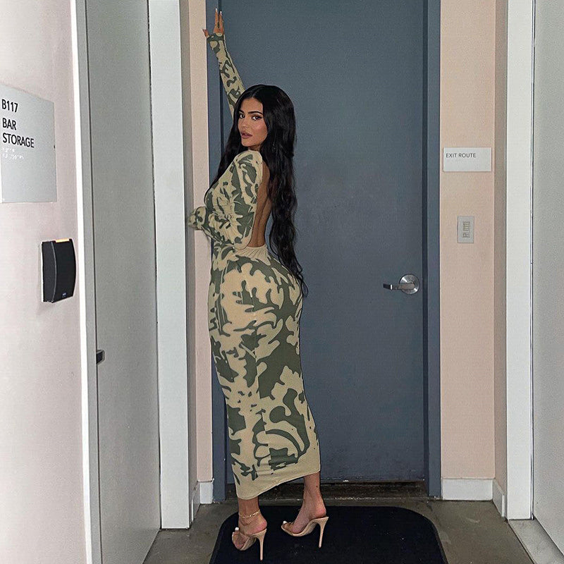 Leliya open-back printed Maxi Dress