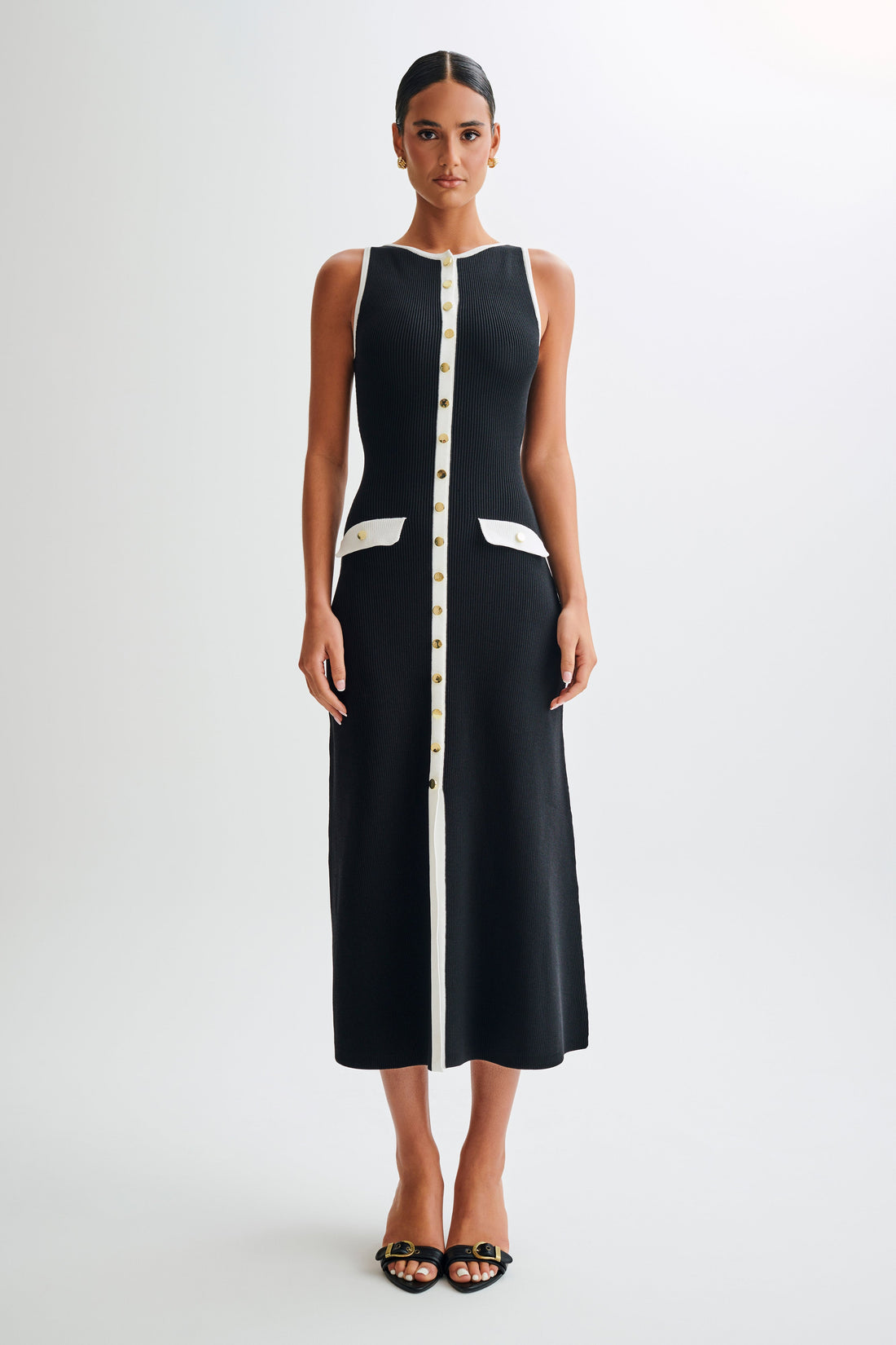 Chic Buttoned Knit Dress