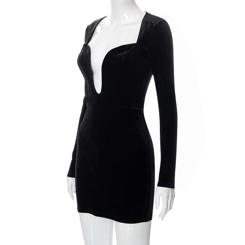 Aerilla Low Cut Long Sleeve Black Dress