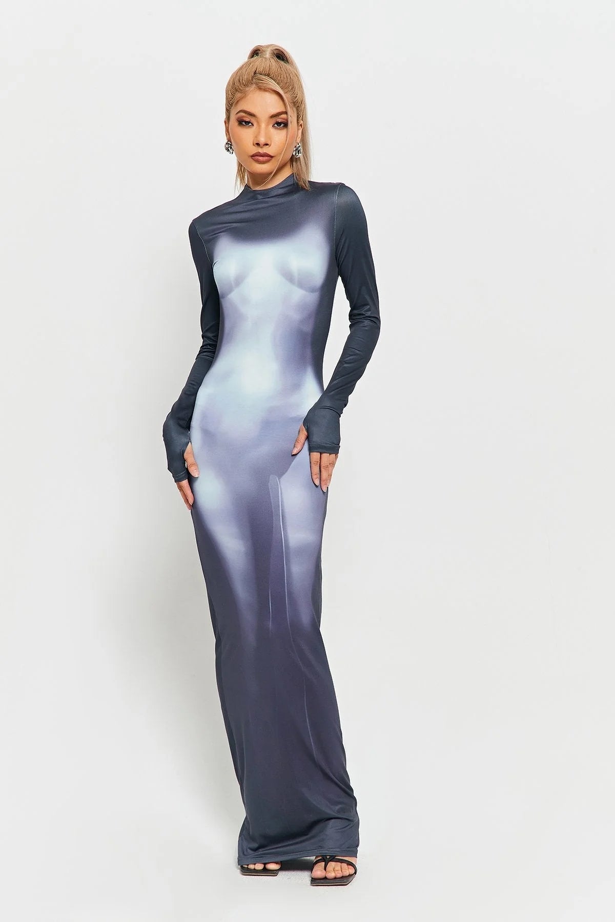 Long Sleeve Body Robe Party Dress