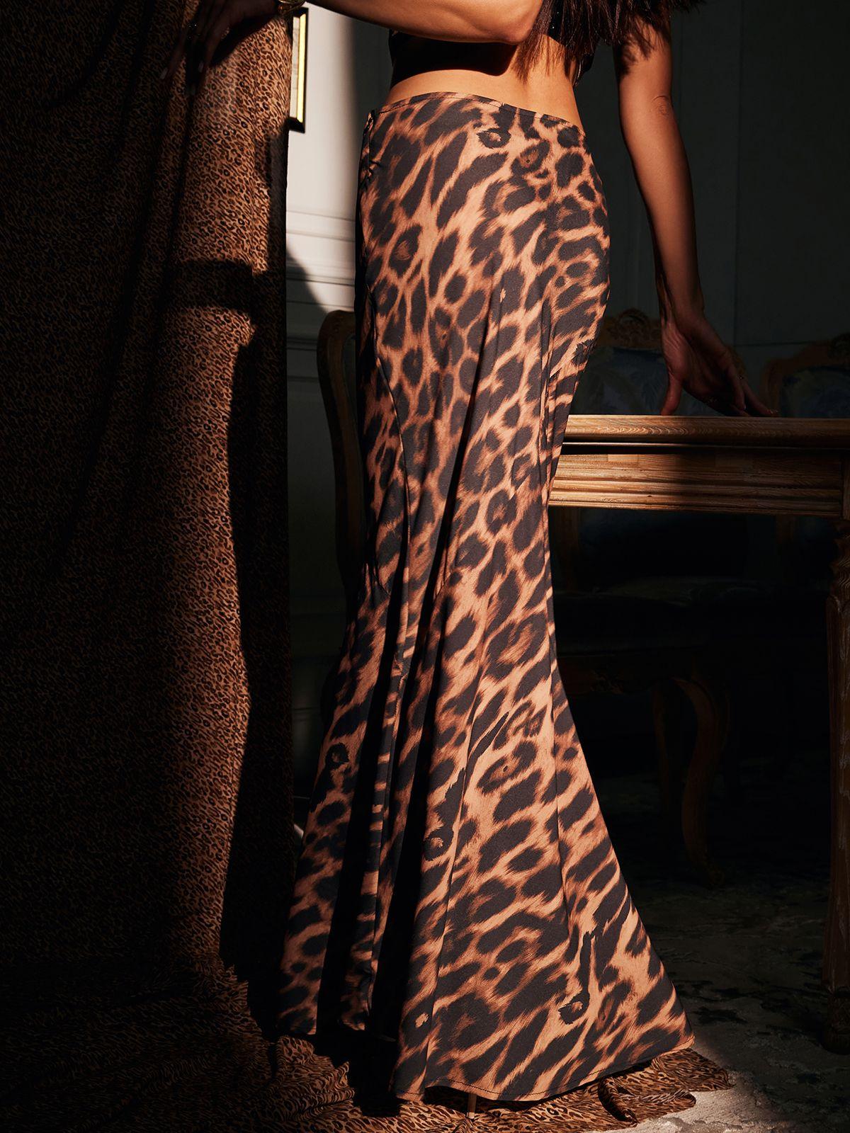 Alexander Leopard Print Skirt in brown with stylish leopard pattern, perfect for trendy outfits.