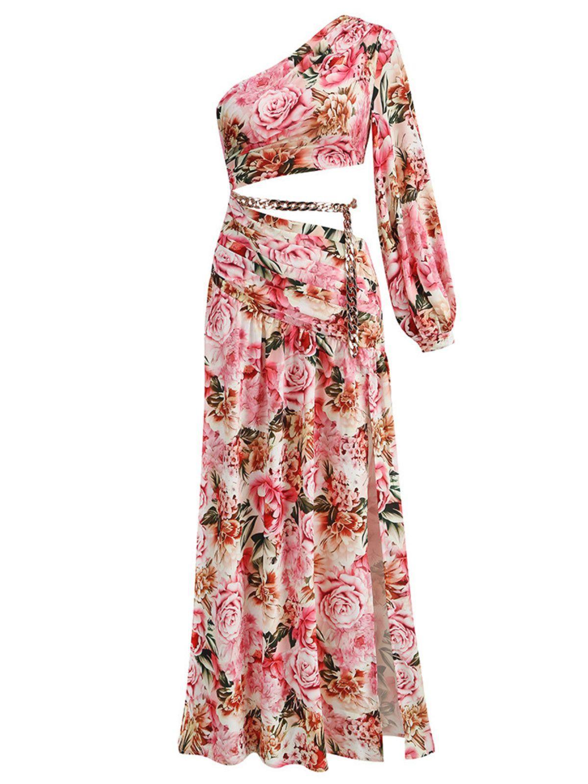Stunning split detail of the Annabella One Shoulder Floral Cutout Maxi Dress, adding a touch of allure.