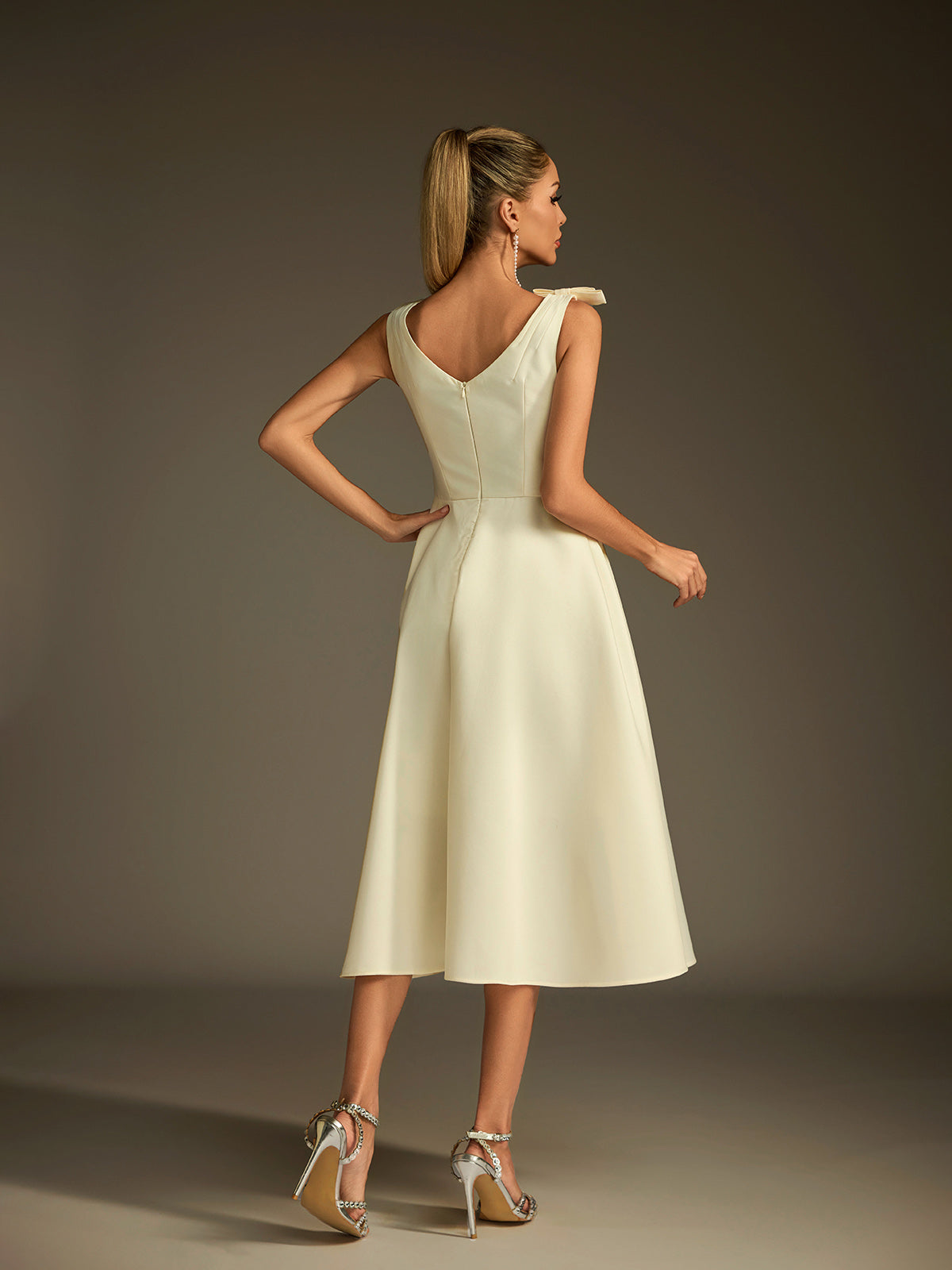 Diorum V Neck Bow Button Up Midi Dress