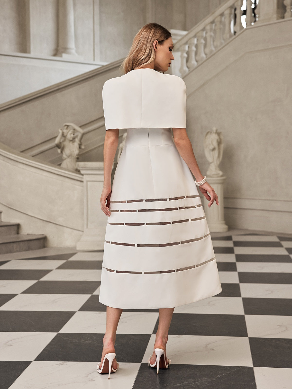 Fyriael Spaghetti Cutout Cape Set