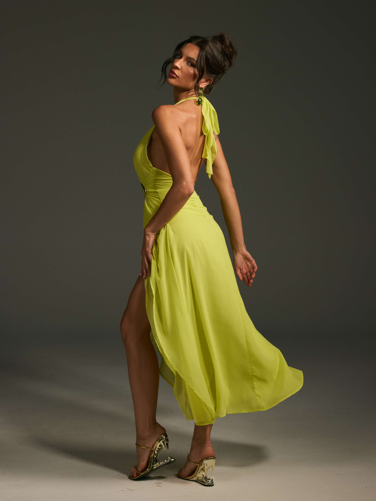 Malha V Neck Buckle Midi Dress