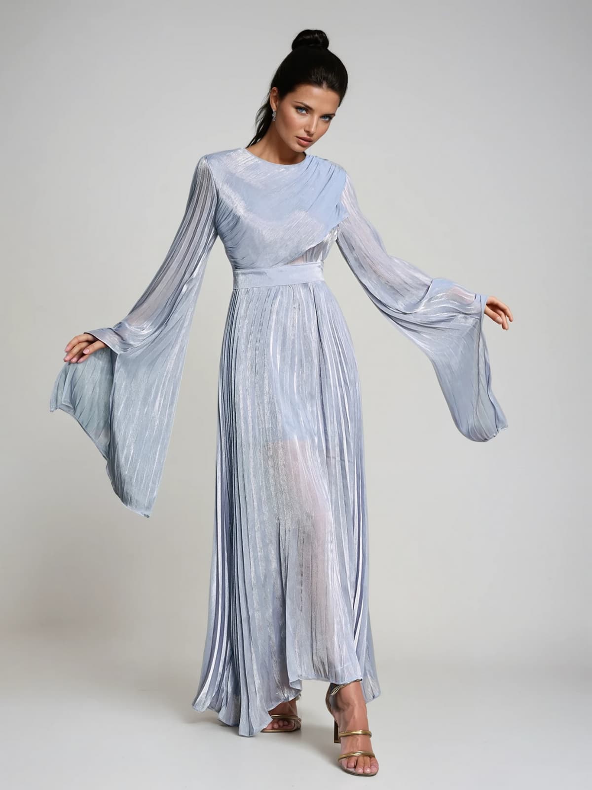 Rhory Long Sleeve Pleated Dress In Blue