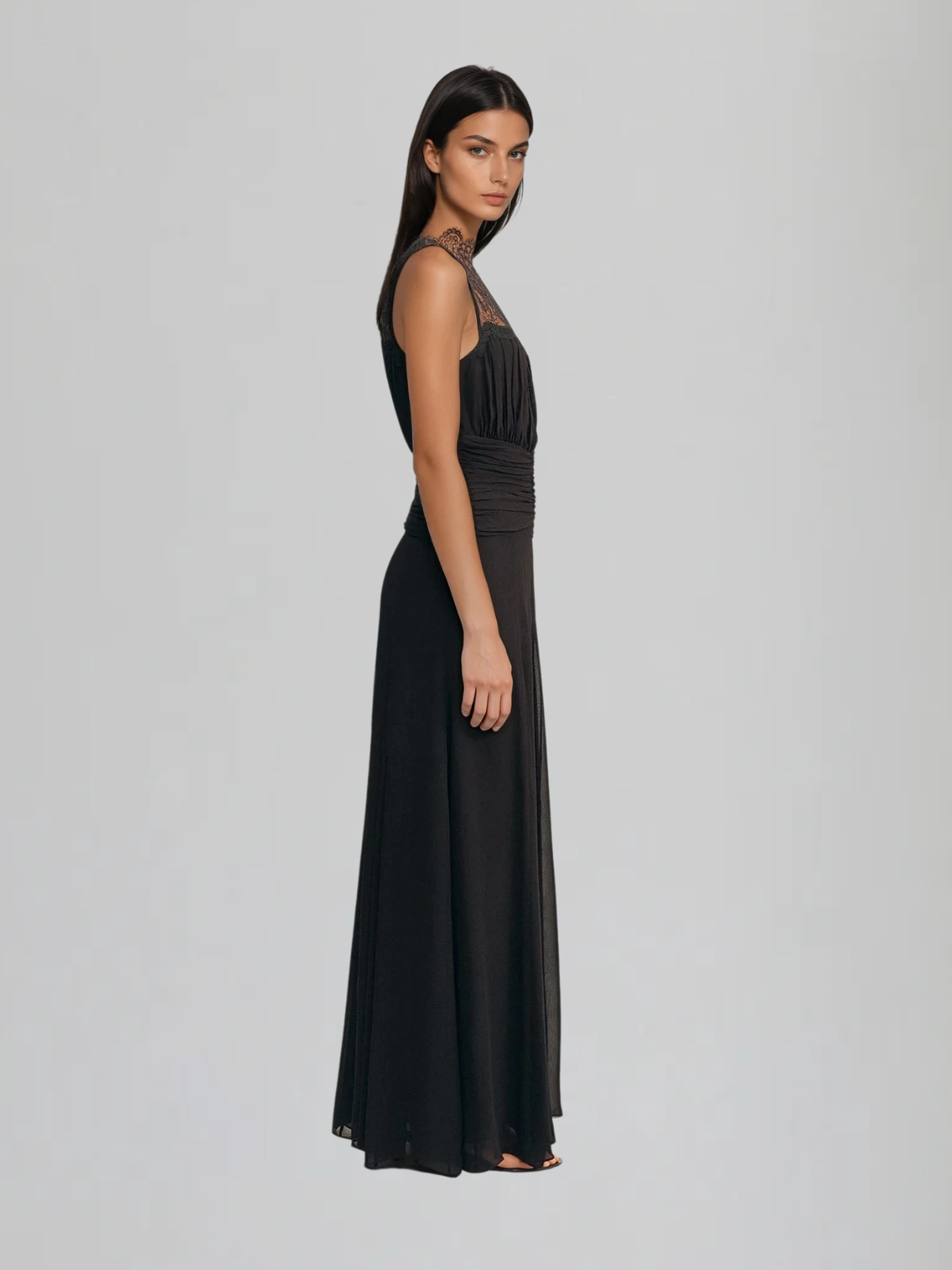 Ryrithia Sleeveless Lace Ruched Maxi Dress