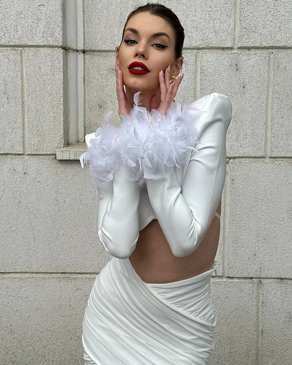 Open-back Feather Long-sleeved Merry  Dress