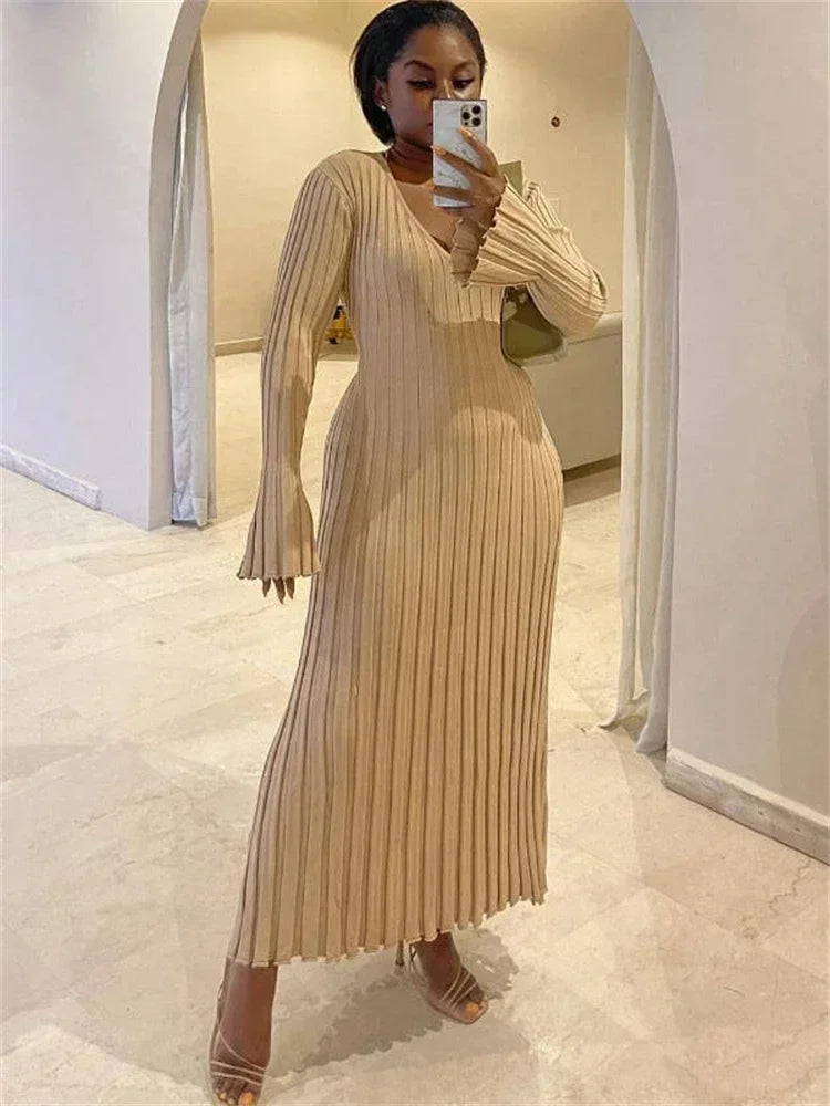 Luna - Knit Maxi Dress