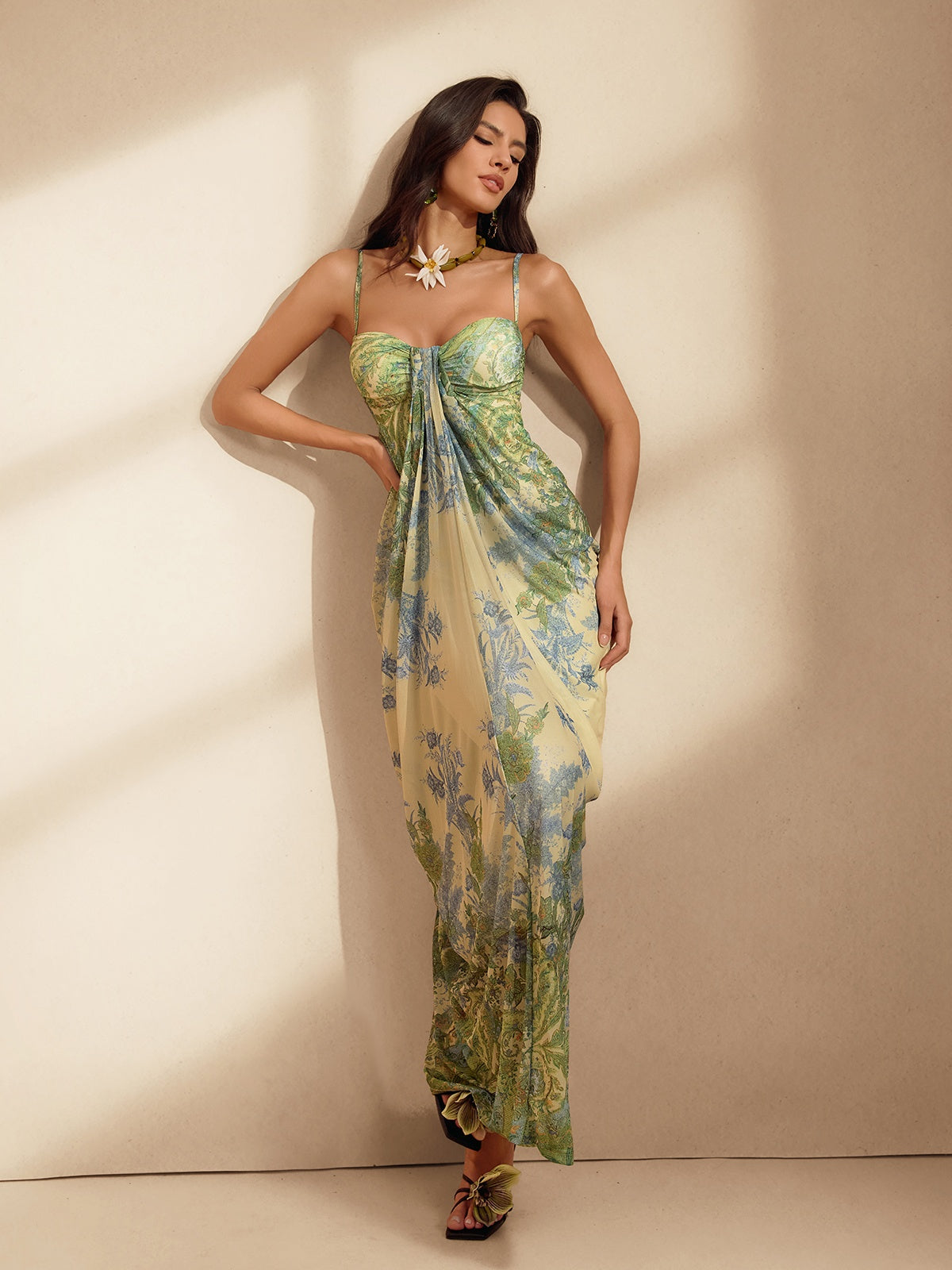 Wrythos Spaghetti Floral Maxi Dress
