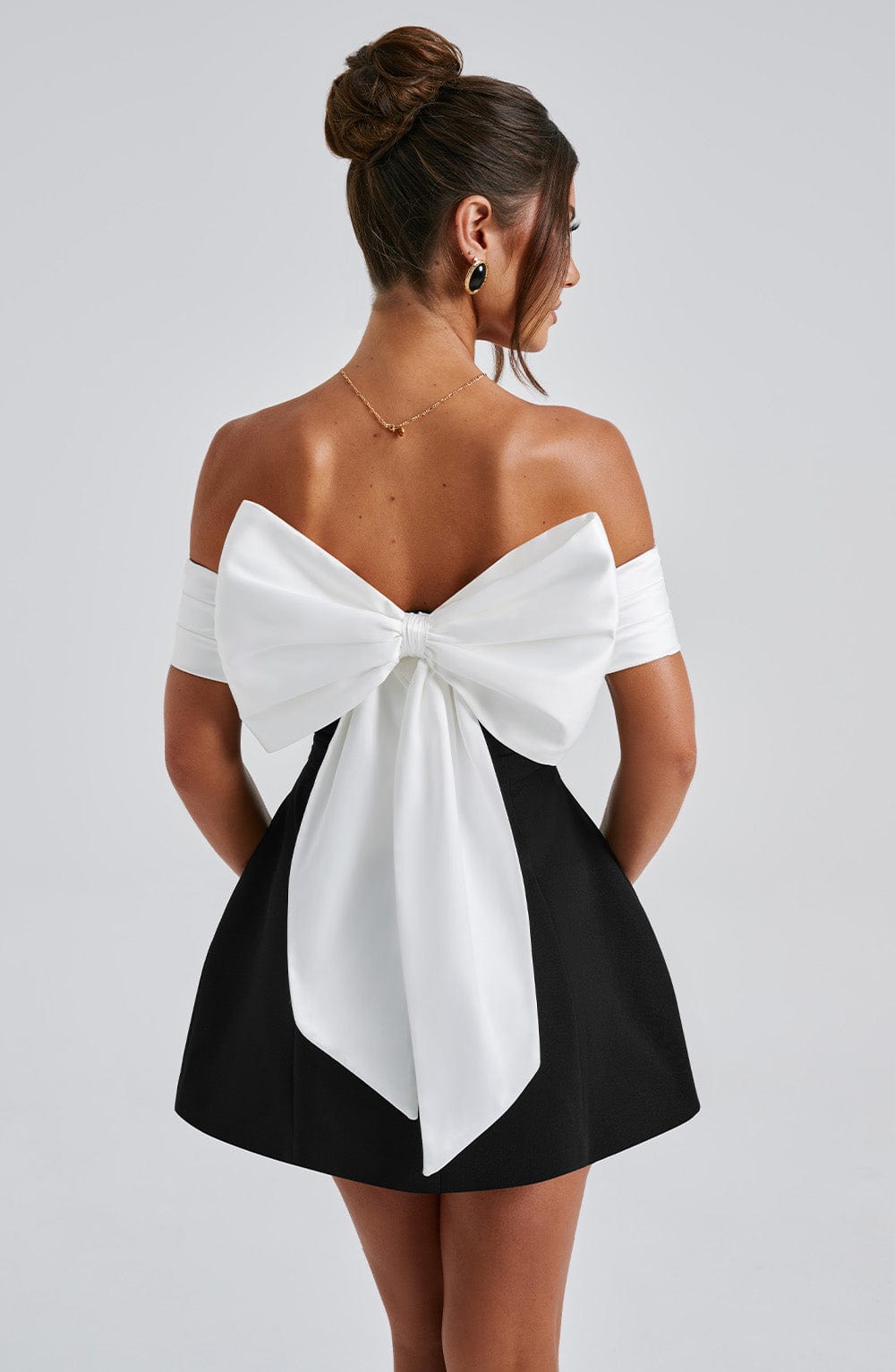 Alerda Elegant Mini Dress