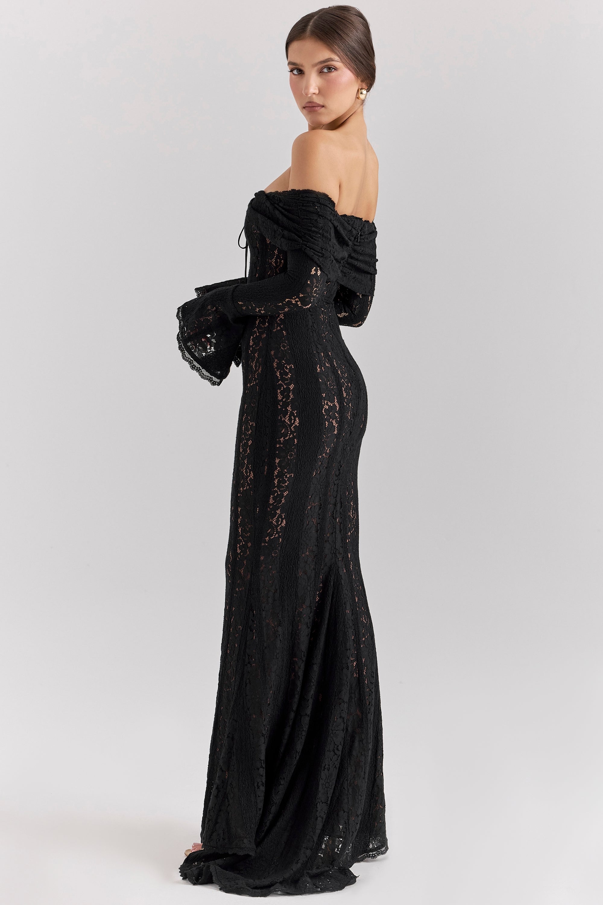 AEILA VINTAGE LACE MAXI DRESS-BLACK